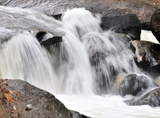 thac chau au tai tay nguyen ami5