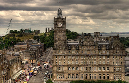 phố mua sắm châu Âu