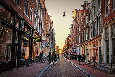 phố mua sắm châu Âu