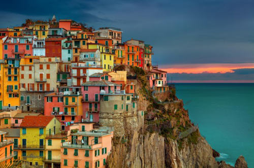 Những con phố sặc sỡ nhất thế giới 