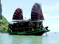 Du thuyền Hạ Long trên tàu Imperial Junk 2 ngày 1 đêm