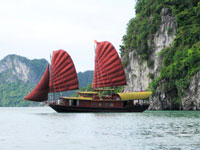 Du thuyền Hạ Long trên tàu Prince 3 ngày 2 đêm