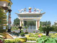 Hà Nội - Tp HCM - Toà thánh Cao đài - Địa đạo Củ Chi - ĐB sông Cửu Long - Cần Thơ (7 ngày)